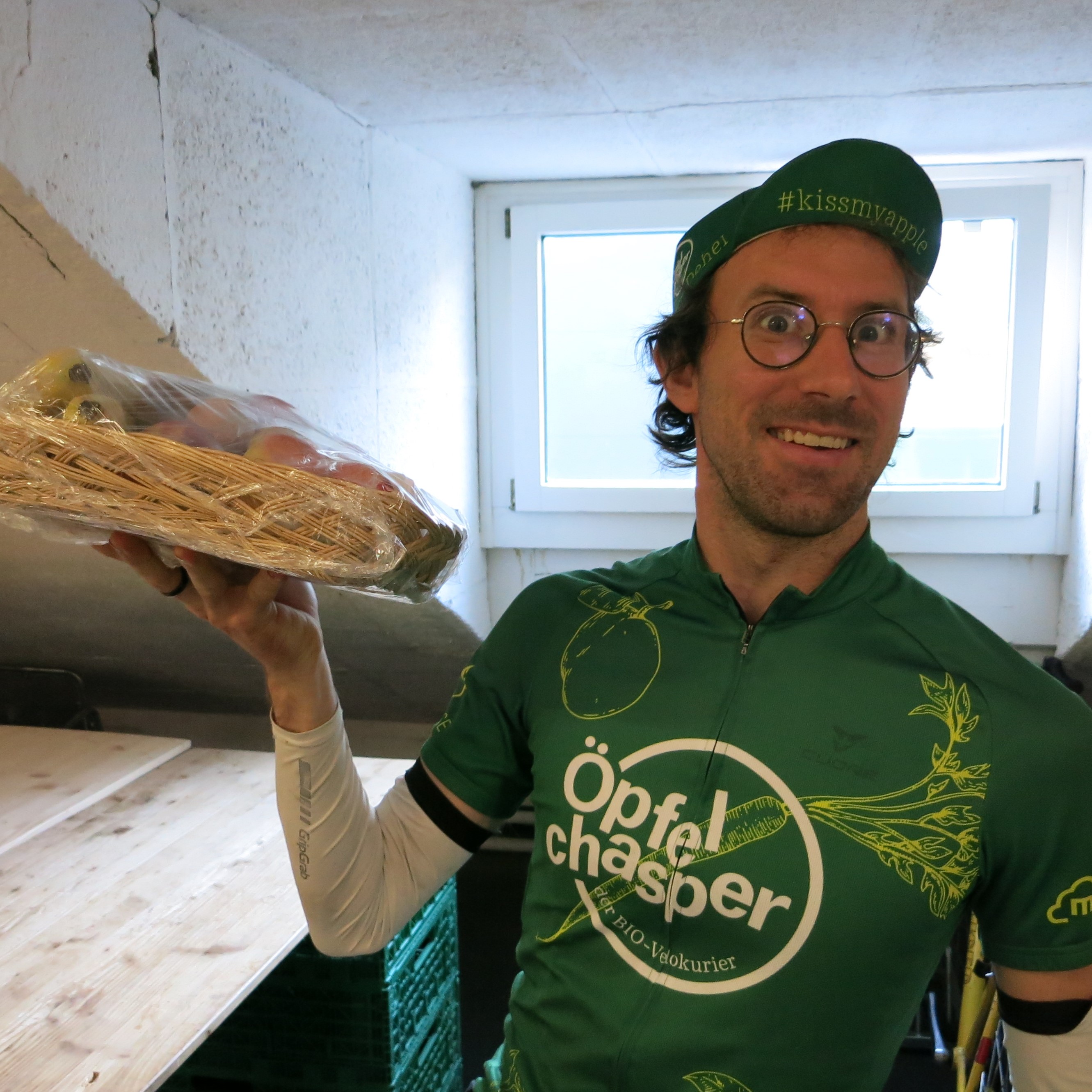 Philip (Zürich) | Öpfelchasper, der Bio-Velokurier