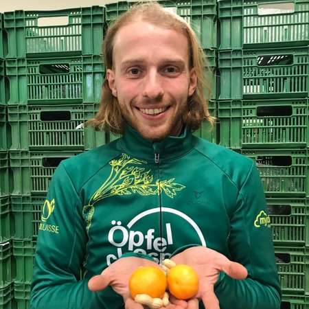 Aaron (Basel) Öpfelchasper, der BioVelokurier